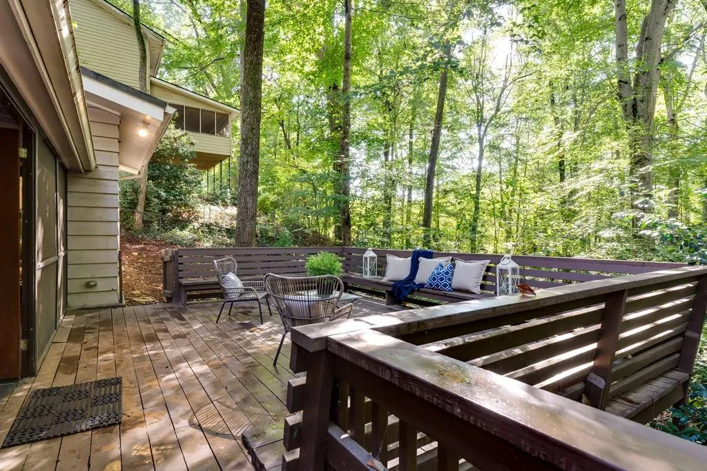 885 Landmark Drive Ne, Atlanta, Georgia 30342, 4 Bedrooms Bedrooms, ,3 BathroomsBathrooms,Residential,Sold,885 Landmark Drive Ne,6633127