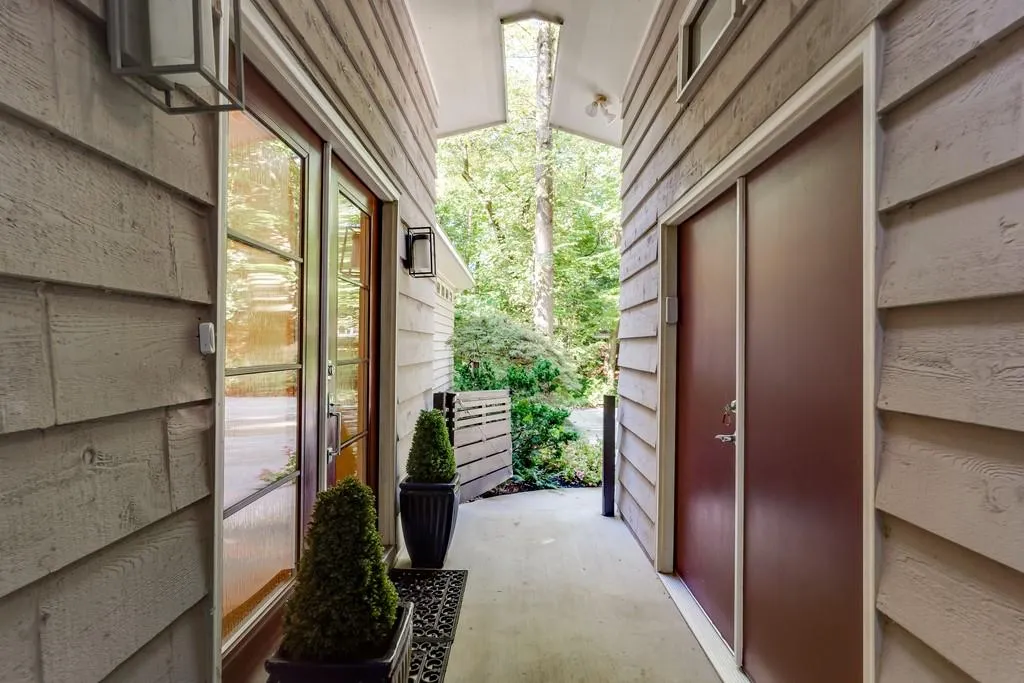 885 Landmark Drive Ne, Atlanta, Georgia 30342, 4 Bedrooms Bedrooms, ,3 BathroomsBathrooms,Residential,Sold,885 Landmark Drive Ne,6633127