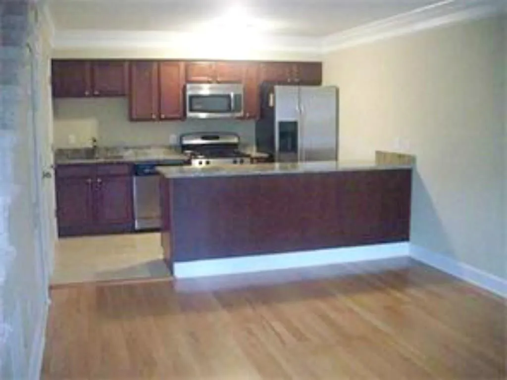 6980 Roswell Road Unit I-2, Sandy Springs, Georgia 30328, 1 Bedroom Bedrooms, ,1 BathroomBathrooms,Residential,Sold,6980 Roswell Road Unit I-2,5606786
