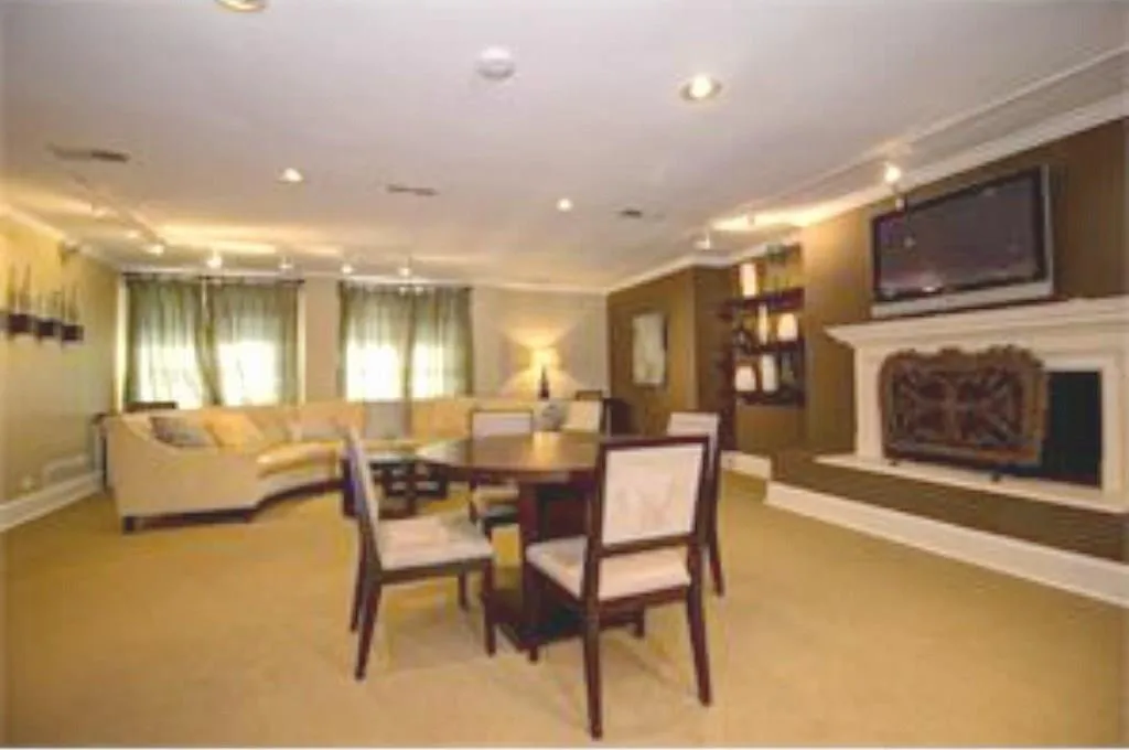 6980 Roswell Road Unit I-2, Sandy Springs, Georgia 30328, 1 Bedroom Bedrooms, ,1 BathroomBathrooms,Residential,Sold,6980 Roswell Road Unit I-2,5606786