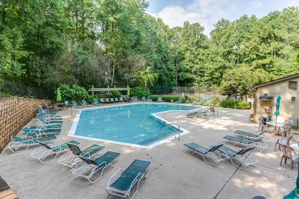 1506 Woodcliff Drive, Sandy Springs, Georgia 30350, 2 Bedrooms Bedrooms, ,1 BathroomBathrooms,Residential,Sold,1506 Woodcliff Drive,6596360
