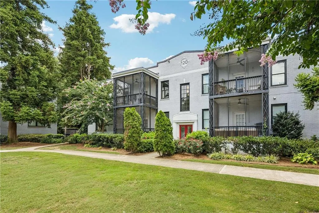 120 Peachtree Memorial Drive Nw Unit 120-3, Atlanta, Georgia 30309, 2 Bedrooms Bedrooms, ,2 BathroomsBathrooms,Residential,For Sale,120 Peachtree Memorial Drive Nw Unit 120-3,7654918 120 Peachtree Memorial Drive Nw Unit 120-3, Atlanta, Georgia 30309, 2 Bedrooms Bedrooms, ,2 BathroomsBathrooms,Residential,For Sale,120 Peachtree Memorial Drive Nw Unit 120-3,7654918