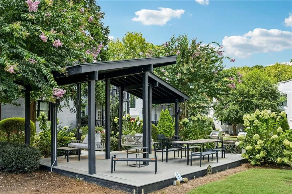 120 Peachtree Memorial Drive Nw Unit 120-3, Atlanta, Georgia 30309, 2 Bedrooms Bedrooms, ,2 BathroomsBathrooms,Residential,For Sale,120 Peachtree Memorial Drive Nw Unit 120-3,7654918 120 Peachtree Memorial Drive Nw Unit 120-3, Atlanta, Georgia 30309, 2 Bedrooms Bedrooms, ,2 BathroomsBathrooms,Residential,For Sale,120 Peachtree Memorial Drive Nw Unit 120-3,7654918