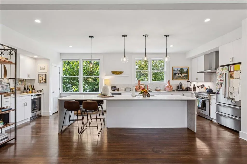 120 Peachtree Memorial Drive Nw Unit 120-3, Atlanta, Georgia 30309, 2 Bedrooms Bedrooms, ,2 BathroomsBathrooms,Residential,For Sale,120 Peachtree Memorial Drive Nw Unit 120-3,7654918 120 Peachtree Memorial Drive Nw Unit 120-3, Atlanta, Georgia 30309, 2 Bedrooms Bedrooms, ,2 BathroomsBathrooms,Residential,For Sale,120 Peachtree Memorial Drive Nw Unit 120-3,7654918