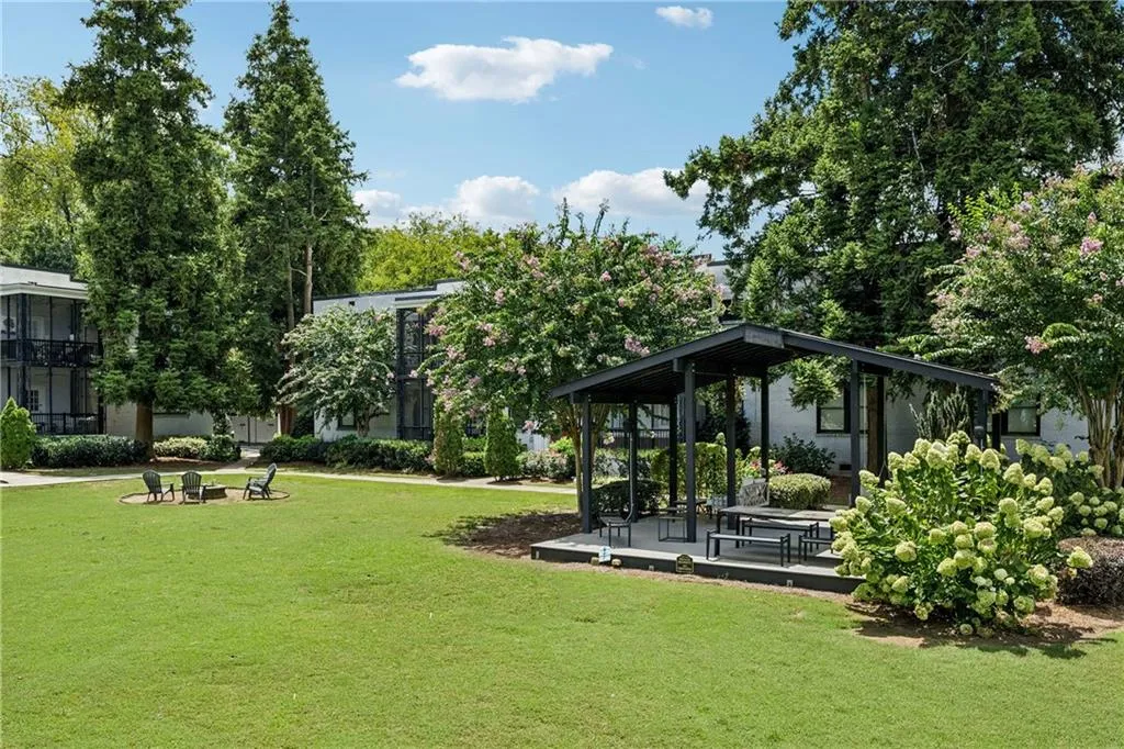 120 Peachtree Memorial Drive Nw Unit 120-3, Atlanta, Georgia 30309, 2 Bedrooms Bedrooms, ,2 BathroomsBathrooms,Residential,For Sale,120 Peachtree Memorial Drive Nw Unit 120-3,7654918 120 Peachtree Memorial Drive Nw Unit 120-3, Atlanta, Georgia 30309, 2 Bedrooms Bedrooms, ,2 BathroomsBathrooms,Residential,For Sale,120 Peachtree Memorial Drive Nw Unit 120-3,7654918