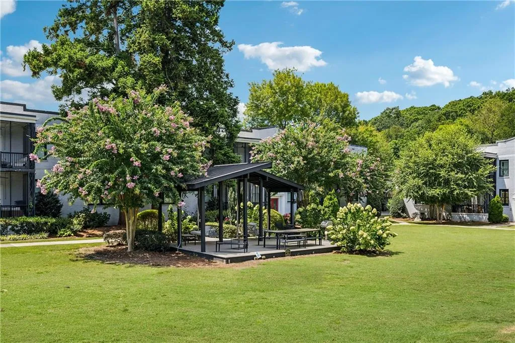 120 Peachtree Memorial Drive Nw Unit 120-3, Atlanta, Georgia 30309, 2 Bedrooms Bedrooms, ,2 BathroomsBathrooms,Residential,For Sale,120 Peachtree Memorial Drive Nw Unit 120-3,7654918 120 Peachtree Memorial Drive Nw Unit 120-3, Atlanta, Georgia 30309, 2 Bedrooms Bedrooms, ,2 BathroomsBathrooms,Residential,For Sale,120 Peachtree Memorial Drive Nw Unit 120-3,7654918