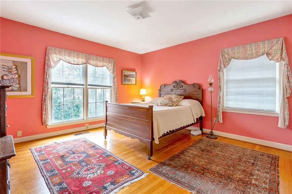 388 Londonberry Road, Sandy Springs, Georgia 30327, 6 Bedrooms Bedrooms, ,4 BathroomsBathrooms,Residential,Sold,388 Londonberry Road,7347640