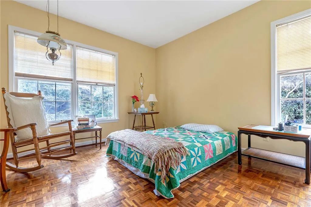 388 Londonberry Road, Sandy Springs, Georgia 30327, 6 Bedrooms Bedrooms, ,4 BathroomsBathrooms,Residential,Sold,388 Londonberry Road,7347640