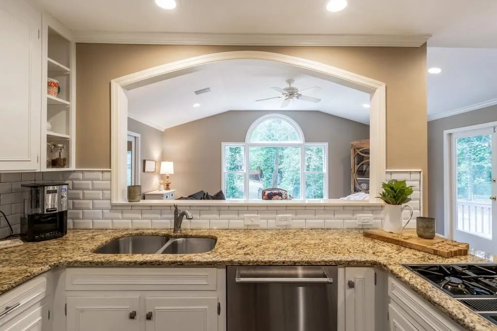 195 Berwick Drive, Sandy Springs, Georgia 30328, 3 Bedrooms Bedrooms, ,2 BathroomsBathrooms,Residential,Sold,195 Berwick Drive,6076508