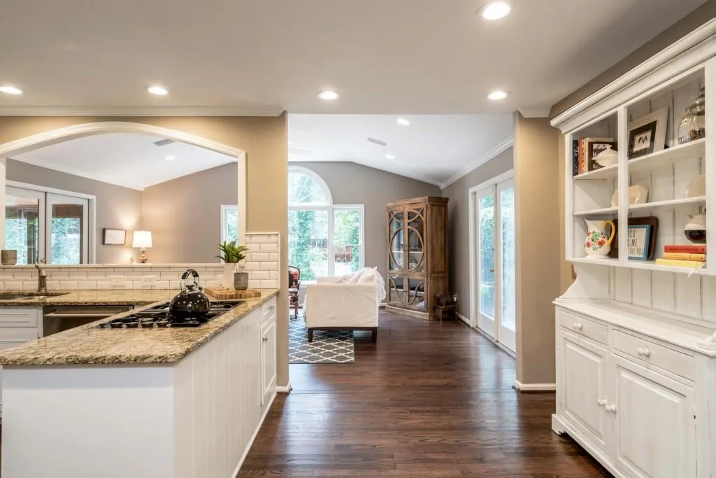 195 Berwick Drive, Sandy Springs, Georgia 30328, 3 Bedrooms Bedrooms, ,2 BathroomsBathrooms,Residential,Sold,195 Berwick Drive,6076508