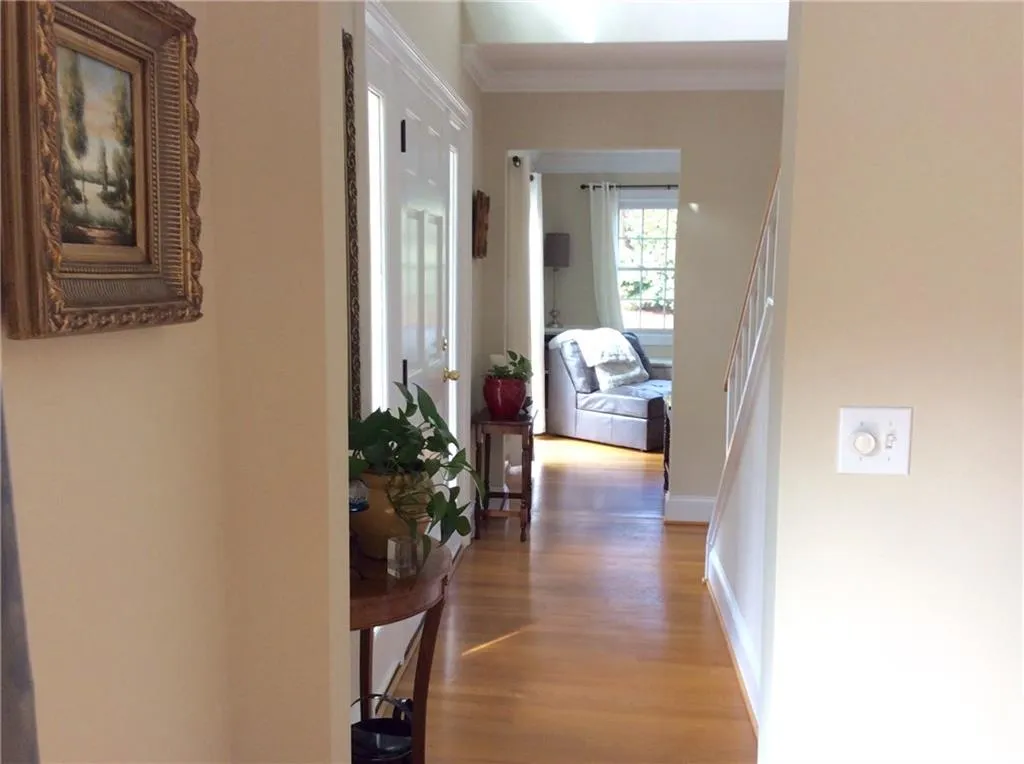 6400 Wright Road, Sandy Springs, Georgia 30328, 5 Bedrooms Bedrooms, ,3 BathroomsBathrooms,Residential,Sold,6400 Wright Road,5825775