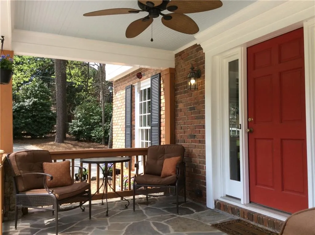 6400 Wright Road, Sandy Springs, Georgia 30328, 5 Bedrooms Bedrooms, ,3 BathroomsBathrooms,Residential,Sold,6400 Wright Road,5825775