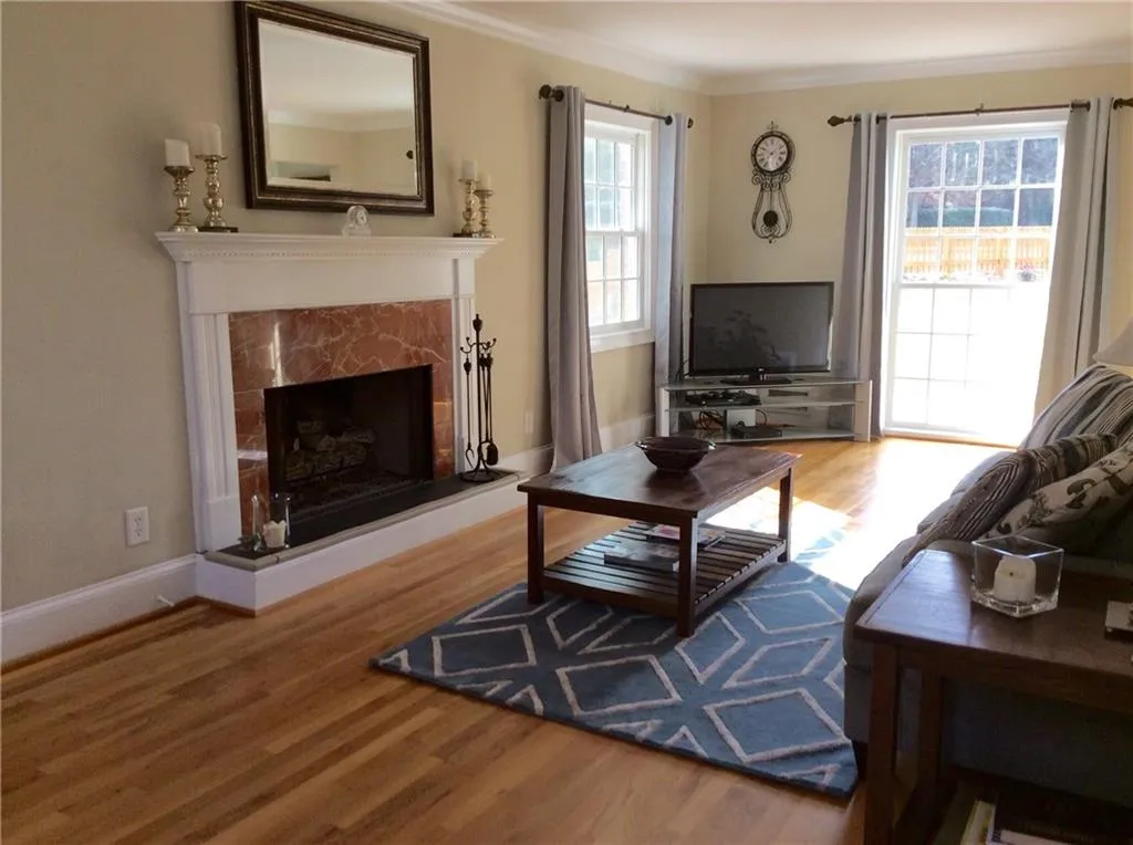 6400 Wright Road, Sandy Springs, Georgia 30328, 5 Bedrooms Bedrooms, ,3 BathroomsBathrooms,Residential,Sold,6400 Wright Road,5825775