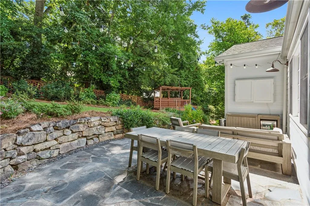 717 Channing Drive Nw, Atlanta, Georgia 30318, 4 Bedrooms Bedrooms, ,3 BathroomsBathrooms,Residential,For Sale,717 Channing Drive Nw,7617753