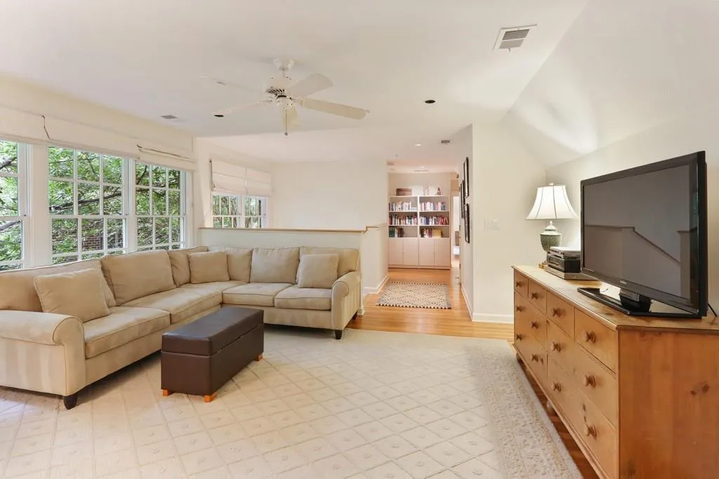 4575 Peachtree Dunwoody Road, Sandy Springs, Georgia 30342, 5 Bedrooms Bedrooms, ,5 BathroomsBathrooms,Residential,Sold,4575 Peachtree Dunwoody Road,6511437