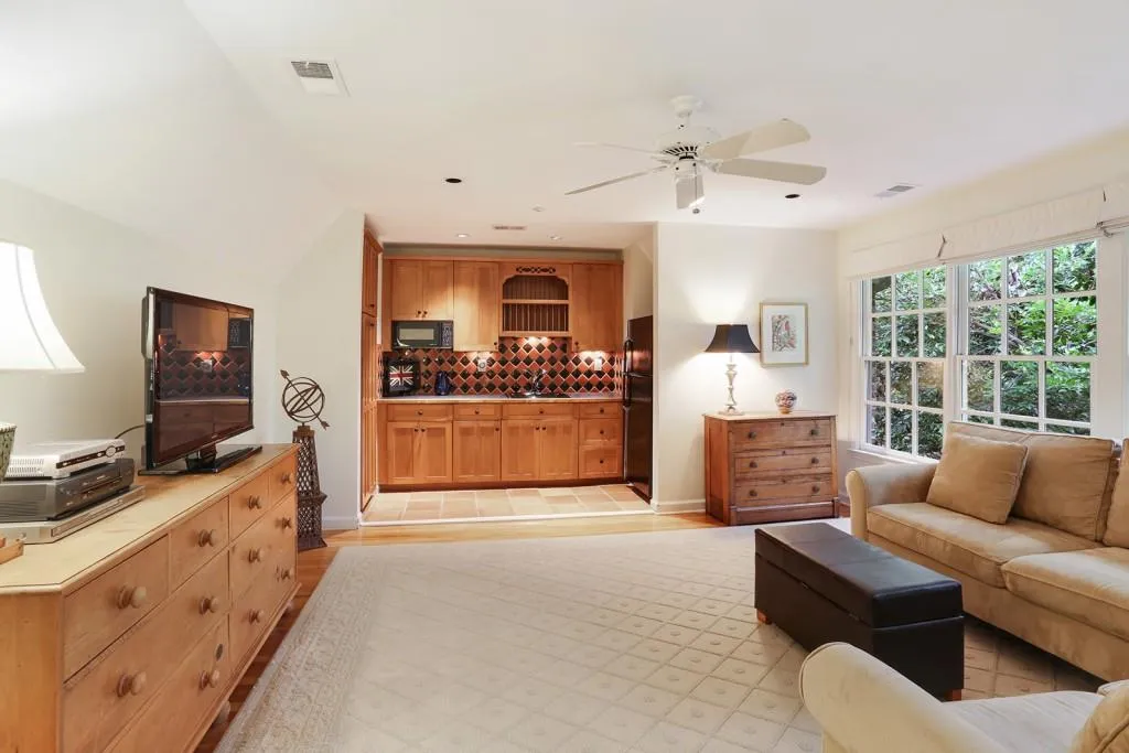4575 Peachtree Dunwoody Road, Sandy Springs, Georgia 30342, 5 Bedrooms Bedrooms, ,5 BathroomsBathrooms,Residential,Sold,4575 Peachtree Dunwoody Road,6511437