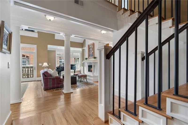 77 Peachtree Place Ne Unit 608, Atlanta, Georgia 30309, 3 Bedrooms Bedrooms, ,3 BathroomsBathrooms,Residential,For Sale,77 Peachtree Place Ne Unit 608,7668699