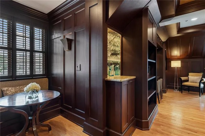 77 Peachtree Place Ne Unit 608, Atlanta, Georgia 30309, 3 Bedrooms Bedrooms, ,3 BathroomsBathrooms,Residential,For Sale,77 Peachtree Place Ne Unit 608,7668699
