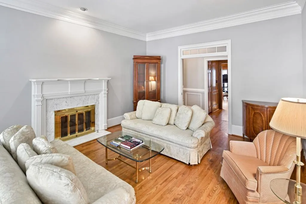 8520 Valemont Drive, Sandy Springs, Georgia 30350, 6 Bedrooms Bedrooms, ,5 BathroomsBathrooms,Residential,Sold,8520 Valemont Drive,6694882