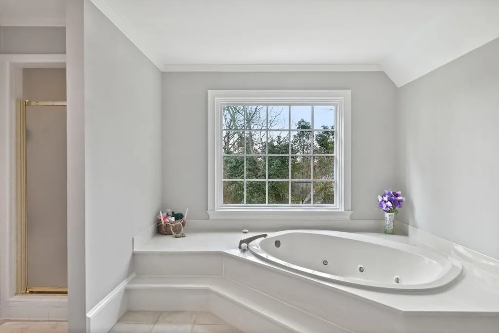 8520 Valemont Drive, Sandy Springs, Georgia 30350, 6 Bedrooms Bedrooms, ,5 BathroomsBathrooms,Residential,Sold,8520 Valemont Drive,6694882