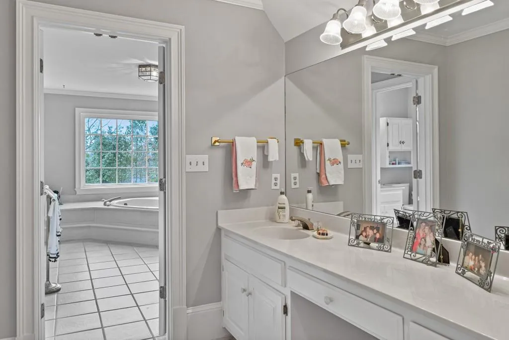 8520 Valemont Drive, Sandy Springs, Georgia 30350, 6 Bedrooms Bedrooms, ,5 BathroomsBathrooms,Residential,Sold,8520 Valemont Drive,6694882