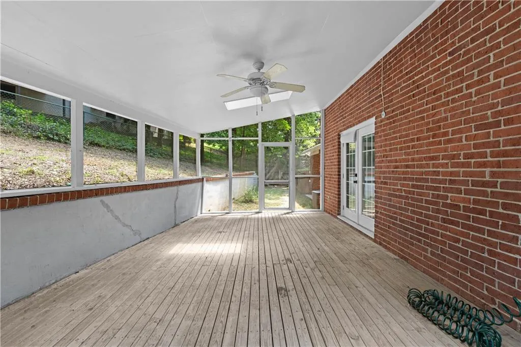 380 Castleridge Drive, Atlanta, Georgia 30342, 4 Bedrooms Bedrooms, ,3 BathroomsBathrooms,Residential,Sold,380 Castleridge Drive,7470541 380 Castleridge Drive, Atlanta, Georgia 30342, 4 Bedrooms Bedrooms, ,3 BathroomsBathrooms,Residential,Sold,380 Castleridge Drive,7470541