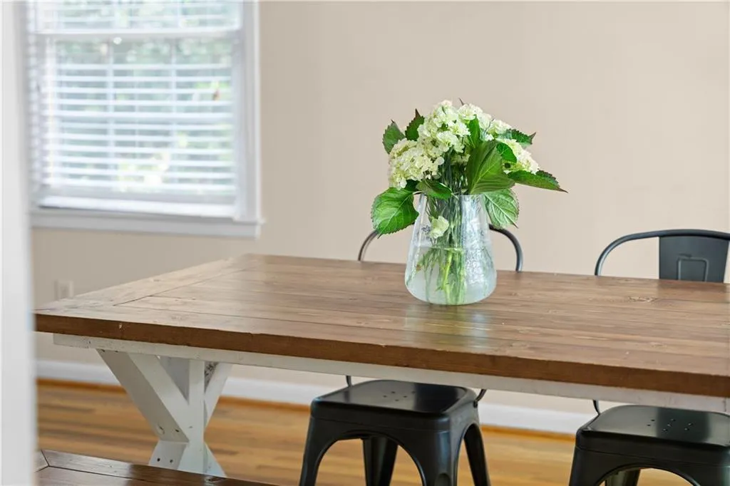 380 Castleridge Drive, Atlanta, Georgia 30342, 4 Bedrooms Bedrooms, ,3 BathroomsBathrooms,Residential,Sold,380 Castleridge Drive,7470541 380 Castleridge Drive, Atlanta, Georgia 30342, 4 Bedrooms Bedrooms, ,3 BathroomsBathrooms,Residential,Sold,380 Castleridge Drive,7470541