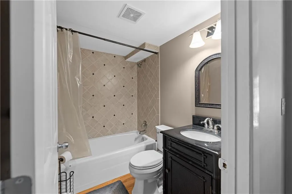 380 Castleridge Drive, Atlanta, Georgia 30342, 4 Bedrooms Bedrooms, ,3 BathroomsBathrooms,Residential,Sold,380 Castleridge Drive,7470541 380 Castleridge Drive, Atlanta, Georgia 30342, 4 Bedrooms Bedrooms, ,3 BathroomsBathrooms,Residential,Sold,380 Castleridge Drive,7470541