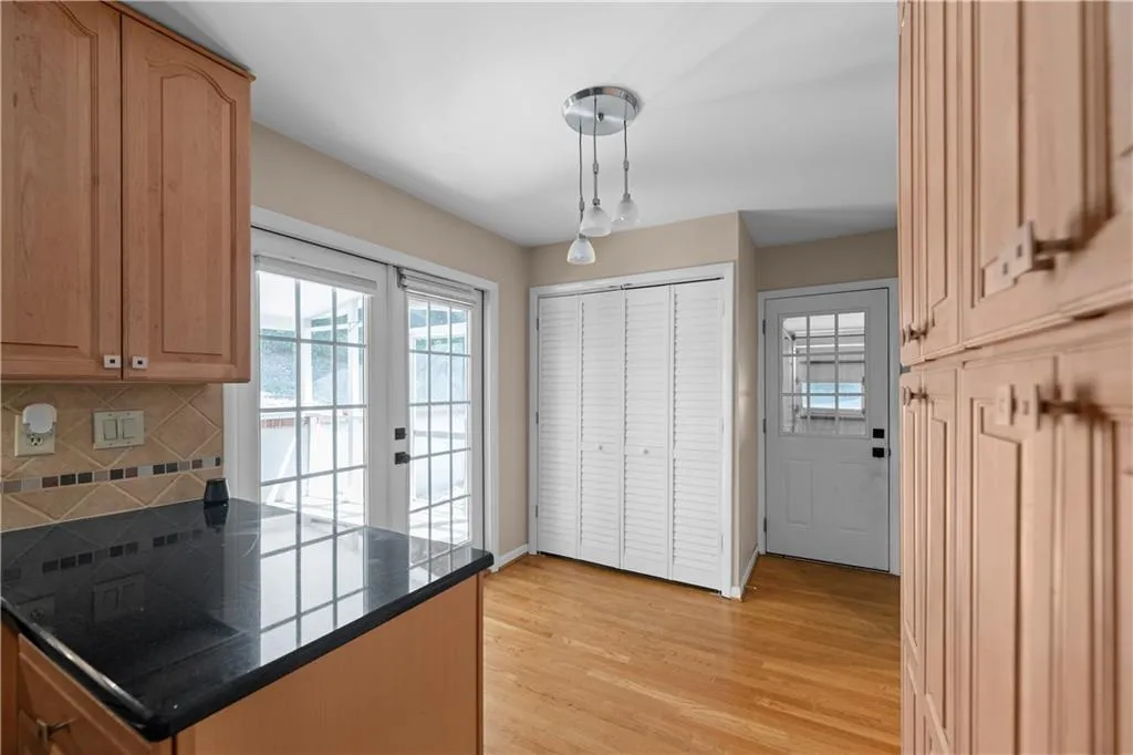 380 Castleridge Drive, Atlanta, Georgia 30342, 4 Bedrooms Bedrooms, ,3 BathroomsBathrooms,Residential,Sold,380 Castleridge Drive,7470541 380 Castleridge Drive, Atlanta, Georgia 30342, 4 Bedrooms Bedrooms, ,3 BathroomsBathrooms,Residential,Sold,380 Castleridge Drive,7470541