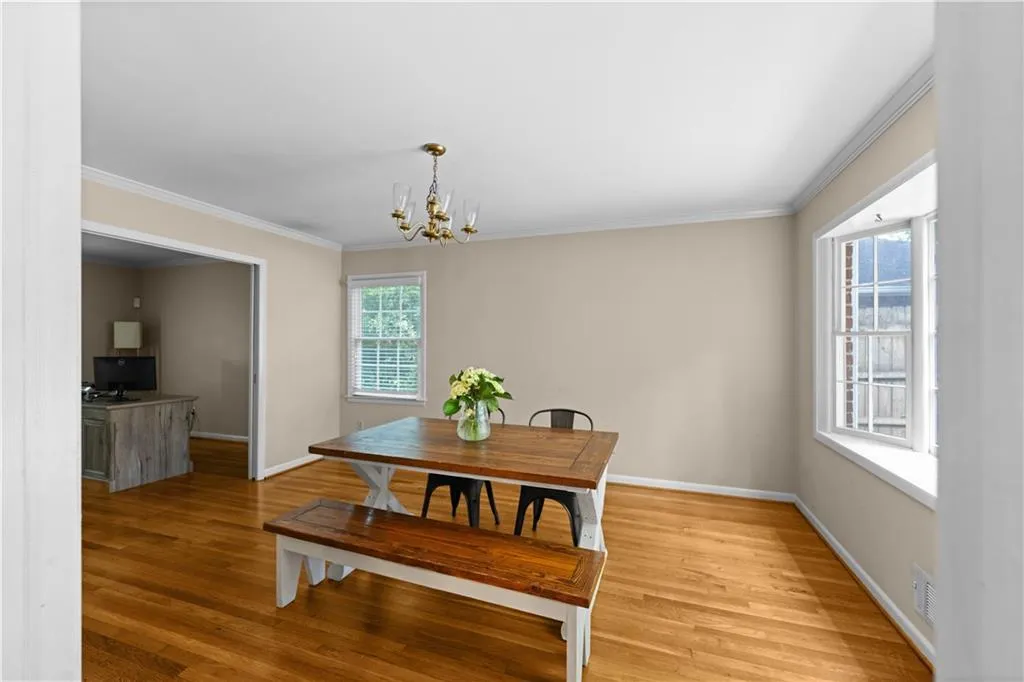 380 Castleridge Drive, Atlanta, Georgia 30342, 4 Bedrooms Bedrooms, ,3 BathroomsBathrooms,Residential,Sold,380 Castleridge Drive,7470541 380 Castleridge Drive, Atlanta, Georgia 30342, 4 Bedrooms Bedrooms, ,3 BathroomsBathrooms,Residential,Sold,380 Castleridge Drive,7470541