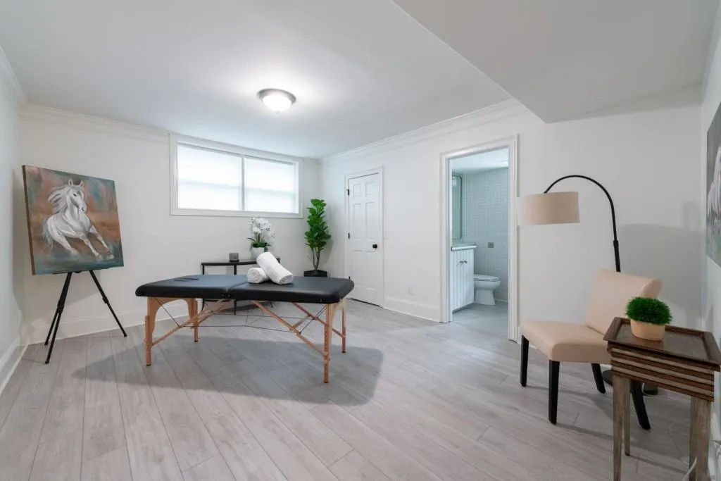 320 Long Glen Drive, Atlanta, Georgia 30327, 5 Bedrooms Bedrooms, ,5 BathroomsBathrooms,Residential,For Sale,320 Long Glen Drive,7680414