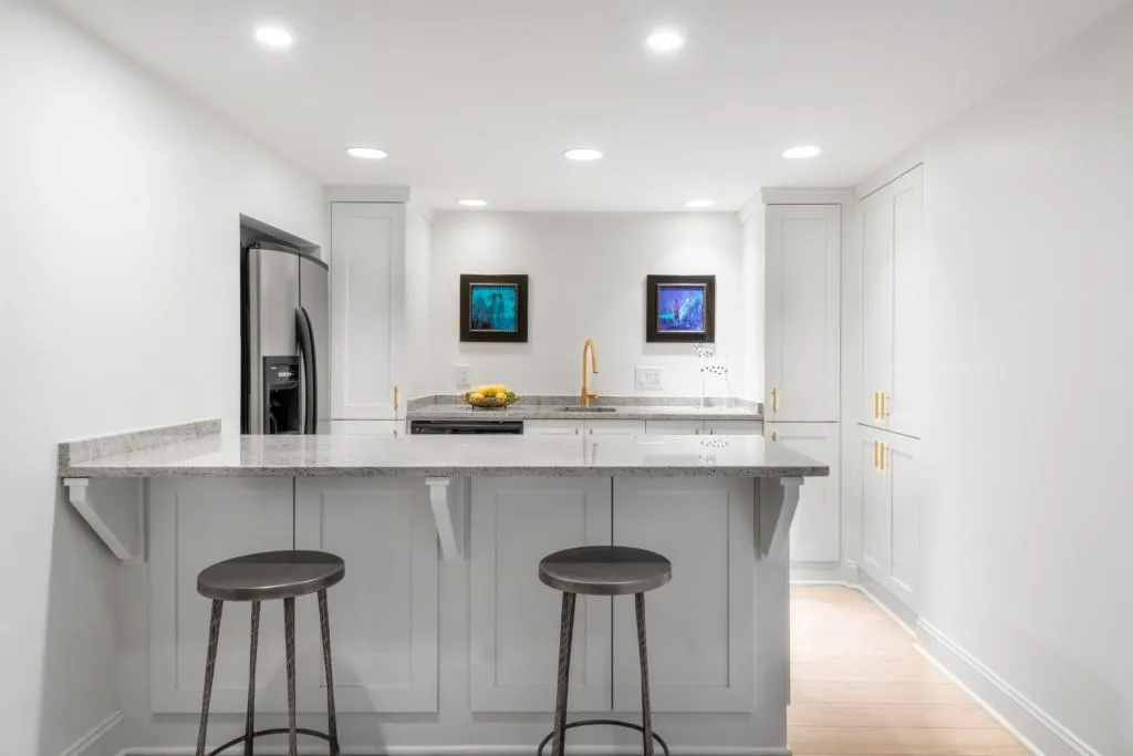 320 Long Glen Drive, Atlanta, Georgia 30327, 5 Bedrooms Bedrooms, ,5 BathroomsBathrooms,Residential,For Sale,320 Long Glen Drive,7680414