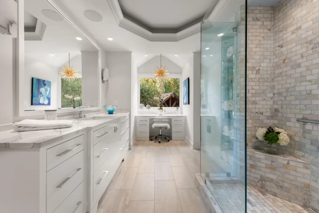 320 Long Glen Drive, Atlanta, Georgia 30327, 5 Bedrooms Bedrooms, ,5 BathroomsBathrooms,Residential,For Sale,320 Long Glen Drive,7680414