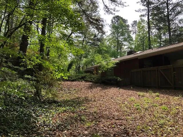 845 Crest Valley Drive, Sandy Springs, Georgia 30327, 4 Bedrooms Bedrooms, ,3 BathroomsBathrooms,Residential,Sold,845 Crest Valley Drive,6537588