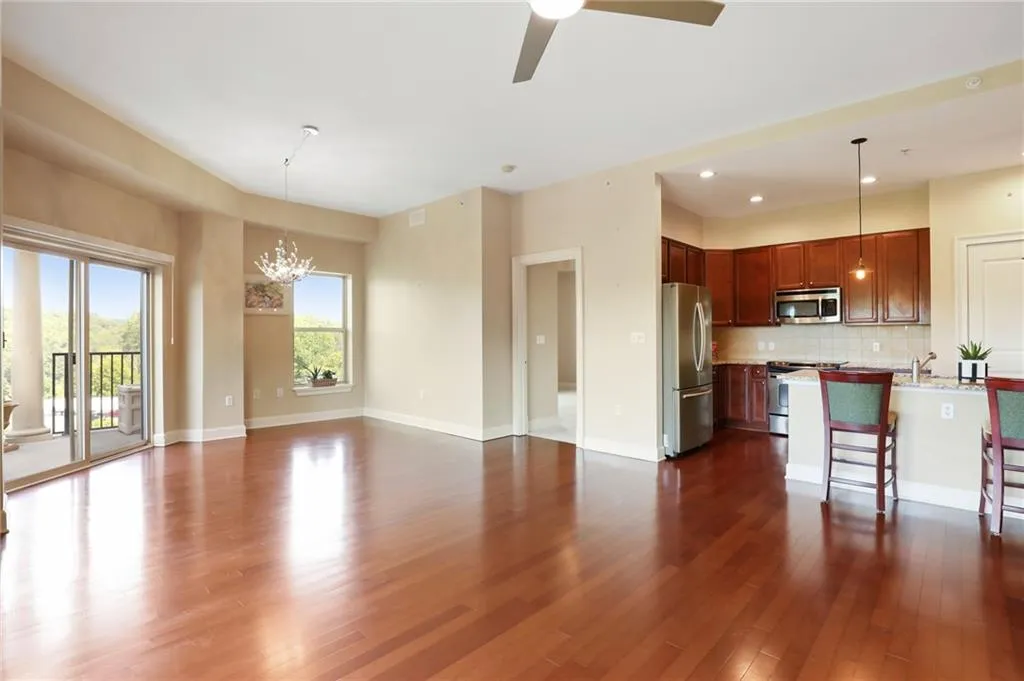 200 River Vista Drive Unit 742, Atlanta, Georgia 30339, 2 Bedrooms Bedrooms, ,2 BathroomsBathrooms,Residential,Sold,200 River Vista Drive Unit 742,6920656