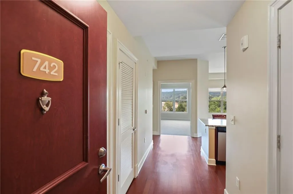 200 River Vista Drive Unit 742, Atlanta, Georgia 30339, 2 Bedrooms Bedrooms, ,2 BathroomsBathrooms,Residential,Sold,200 River Vista Drive Unit 742,6920656