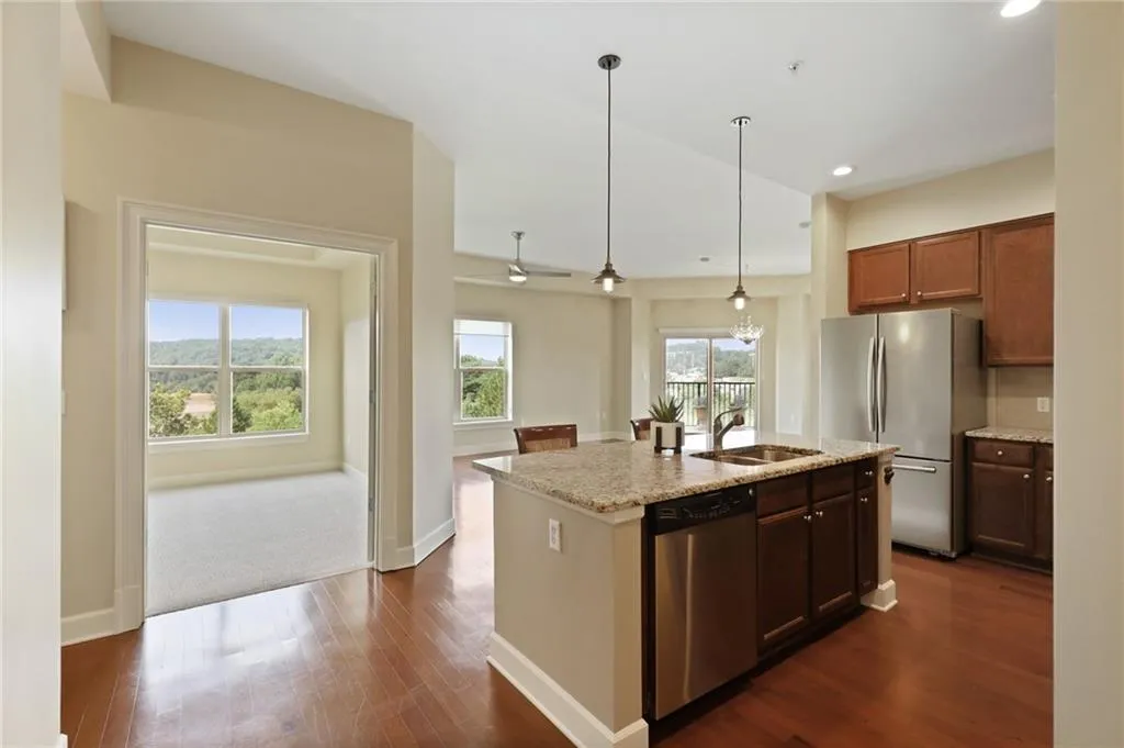 200 River Vista Drive Unit 742, Atlanta, Georgia 30339, 2 Bedrooms Bedrooms, ,2 BathroomsBathrooms,Residential,Sold,200 River Vista Drive Unit 742,6920656
