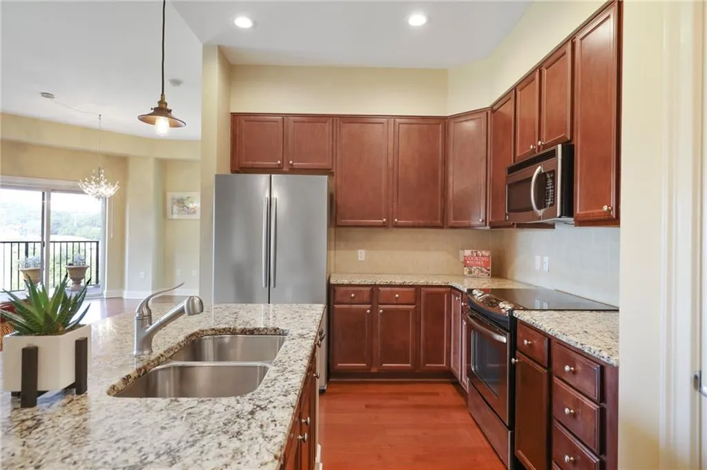 200 River Vista Drive Unit 742, Atlanta, Georgia 30339, 2 Bedrooms Bedrooms, ,2 BathroomsBathrooms,Residential,Sold,200 River Vista Drive Unit 742,6920656