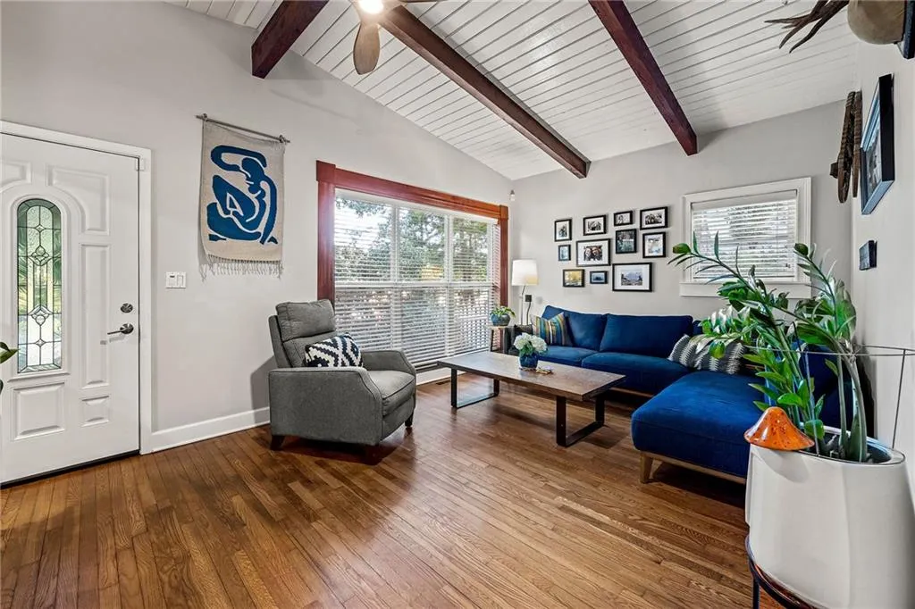 2632 Defoors Ferry Road Nw, Atlanta, Georgia 30318, 2 Bedrooms Bedrooms, ,2 BathroomsBathrooms,Residential,For Sale,2632 Defoors Ferry Road Nw,7661159