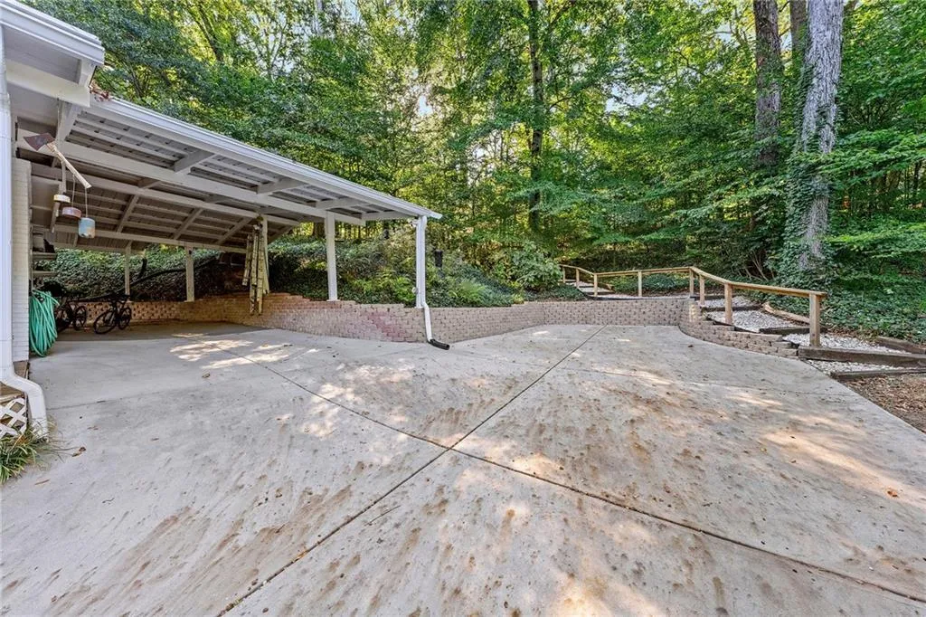 2632 Defoors Ferry Road Nw, Atlanta, Georgia 30318, 2 Bedrooms Bedrooms, ,2 BathroomsBathrooms,Residential,For Sale,2632 Defoors Ferry Road Nw,7661159