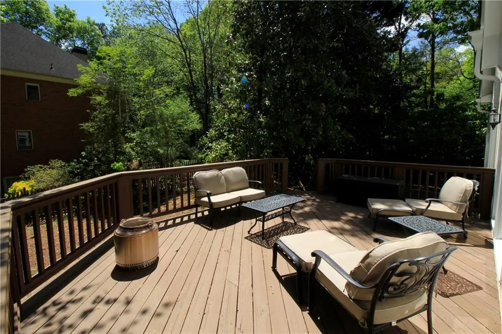 45 Wing Mill Road, Sandy Springs, Georgia 30350, 6 Bedrooms Bedrooms, ,4 BathroomsBathrooms,Residential,Sold,45 Wing Mill Road,7027613