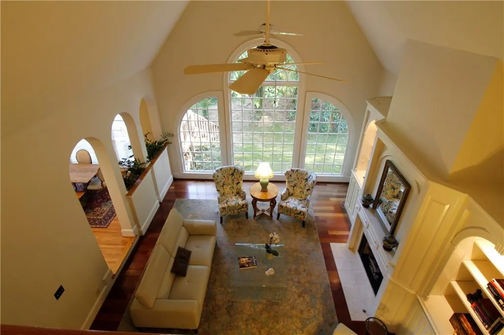 45 Wing Mill Road, Sandy Springs, Georgia 30350, 6 Bedrooms Bedrooms, ,4 BathroomsBathrooms,Residential,Sold,45 Wing Mill Road,7027613