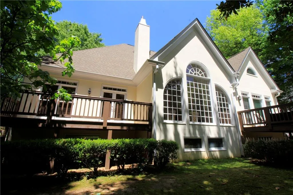 45 Wing Mill Road, Sandy Springs, Georgia 30350, 6 Bedrooms Bedrooms, ,4 BathroomsBathrooms,Residential,Sold,45 Wing Mill Road,7027613