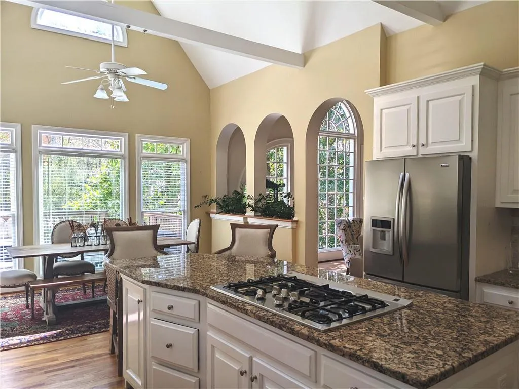 45 Wing Mill Road, Sandy Springs, Georgia 30350, 6 Bedrooms Bedrooms, ,4 BathroomsBathrooms,Residential,Sold,45 Wing Mill Road,7027613