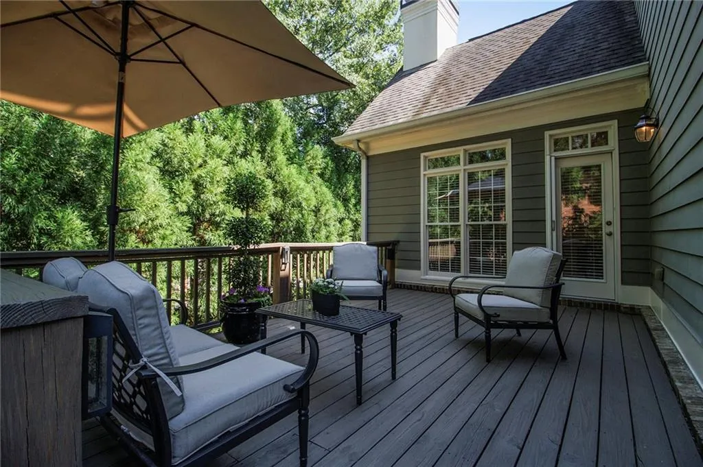185 Windsor Cove, Atlanta, Georgia 30328, 4 Bedrooms Bedrooms, ,4 BathroomsBathrooms,Residential,For Sale,185 Windsor Cove,7648351