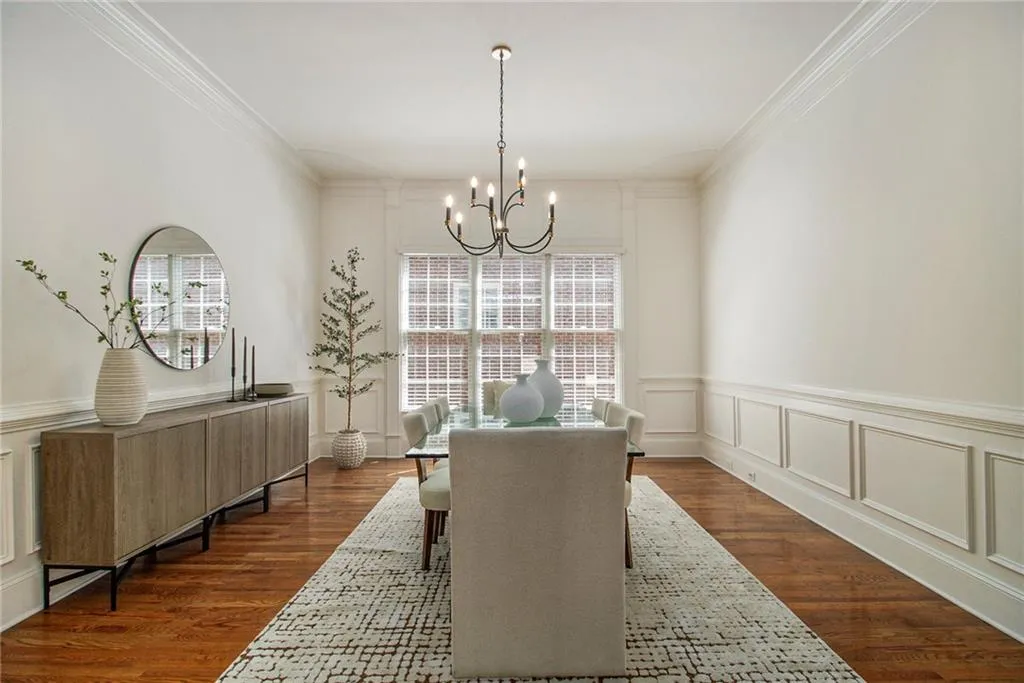 185 Windsor Cove, Atlanta, Georgia 30328, 4 Bedrooms Bedrooms, ,4 BathroomsBathrooms,Residential,For Sale,185 Windsor Cove,7648351