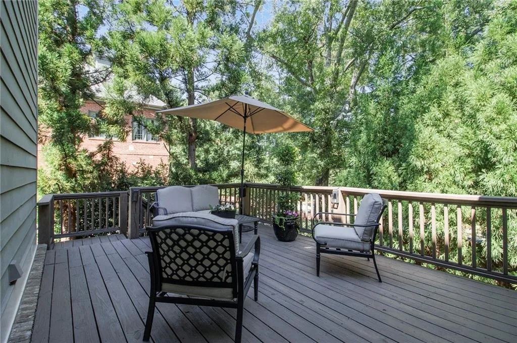 185 Windsor Cove, Atlanta, Georgia 30328, 4 Bedrooms Bedrooms, ,4 BathroomsBathrooms,Residential,For Sale,185 Windsor Cove,7648351