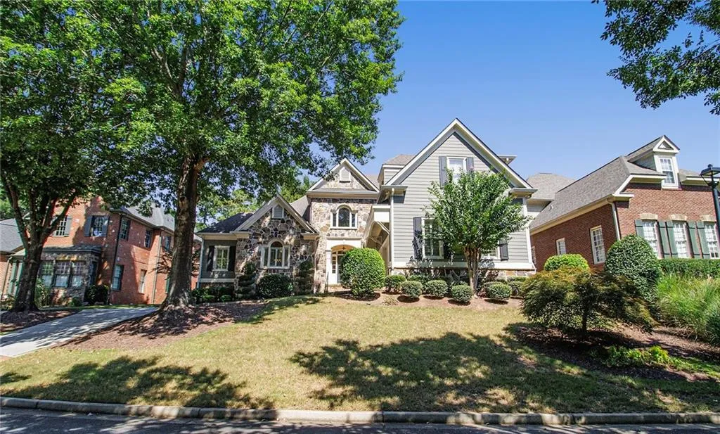 185 Windsor Cove, Atlanta, Georgia 30328, 4 Bedrooms Bedrooms, ,4 BathroomsBathrooms,Residential,For Sale,185 Windsor Cove,7648351