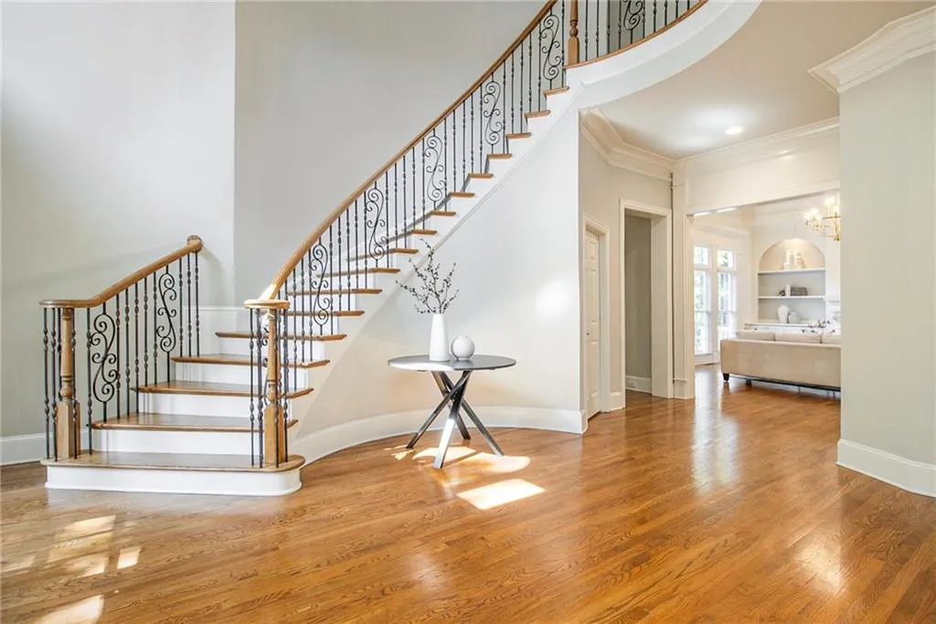 185 Windsor Cove, Atlanta, Georgia 30328, 4 Bedrooms Bedrooms, ,4 BathroomsBathrooms,Residential,For Sale,185 Windsor Cove,7648351