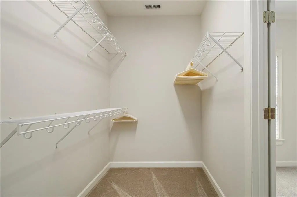 185 Windsor Cove, Atlanta, Georgia 30328, 4 Bedrooms Bedrooms, ,4 BathroomsBathrooms,Residential,For Sale,185 Windsor Cove,7648351